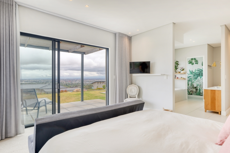 4 Bedroom Property for Sale in Stonehurst Mountain Estate Western Cape
